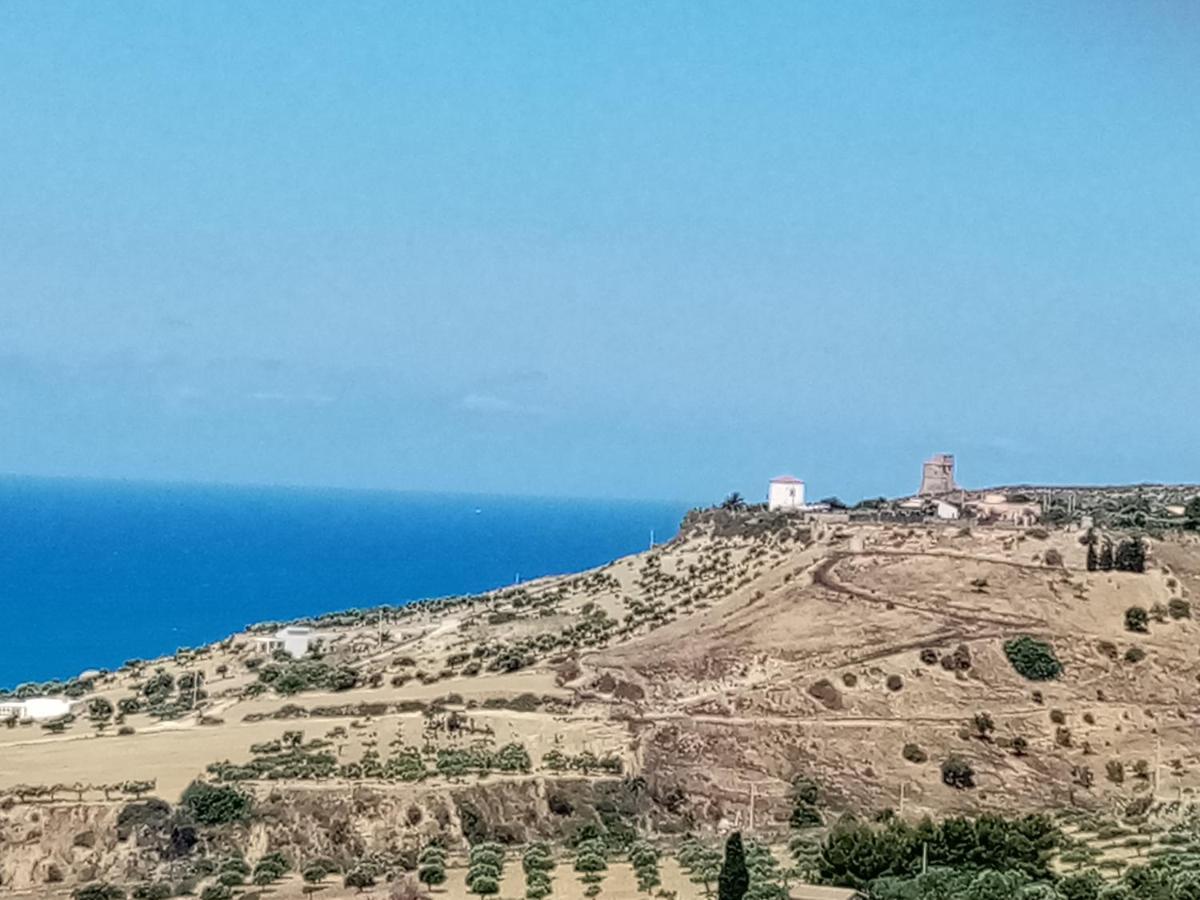 Casa Vacanza Rosariomaria Realmonte Bagian luar foto
